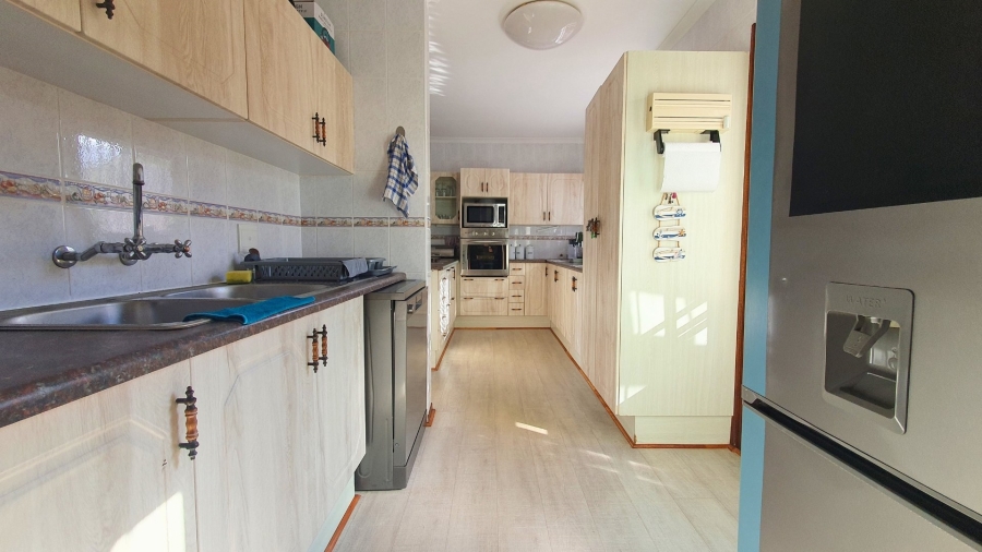 3 Bedroom Property for Sale in Dana Bay Western Cape